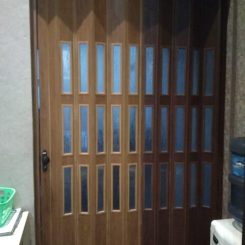 Folding door (2)